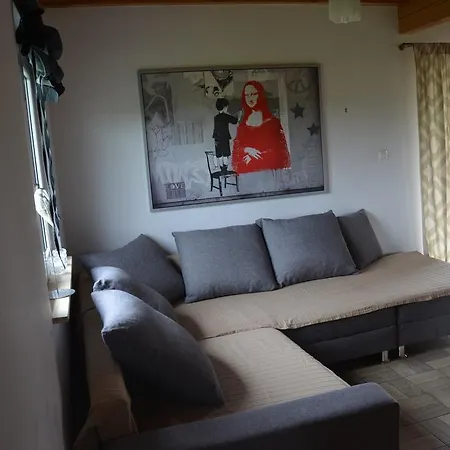 Holiday home Sloneczna Polana Slajszewo Domek Karolina