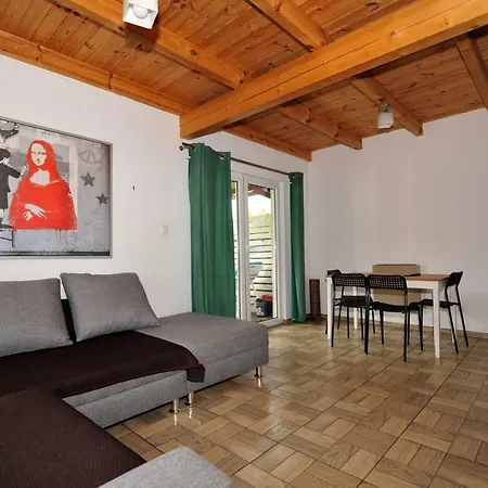 Holiday home Sloneczna Polana Slajszewo Domek Karolina *